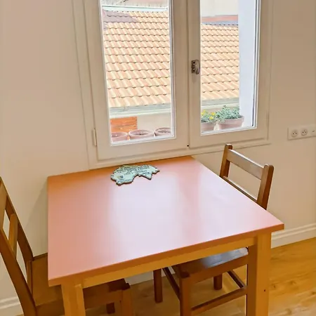 Au Coeur D'aurillac La Belle Verte אורילק